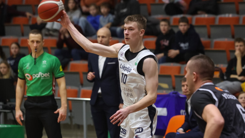 Basketbolists Šulcs turpinās spēlēt “Liepājā”