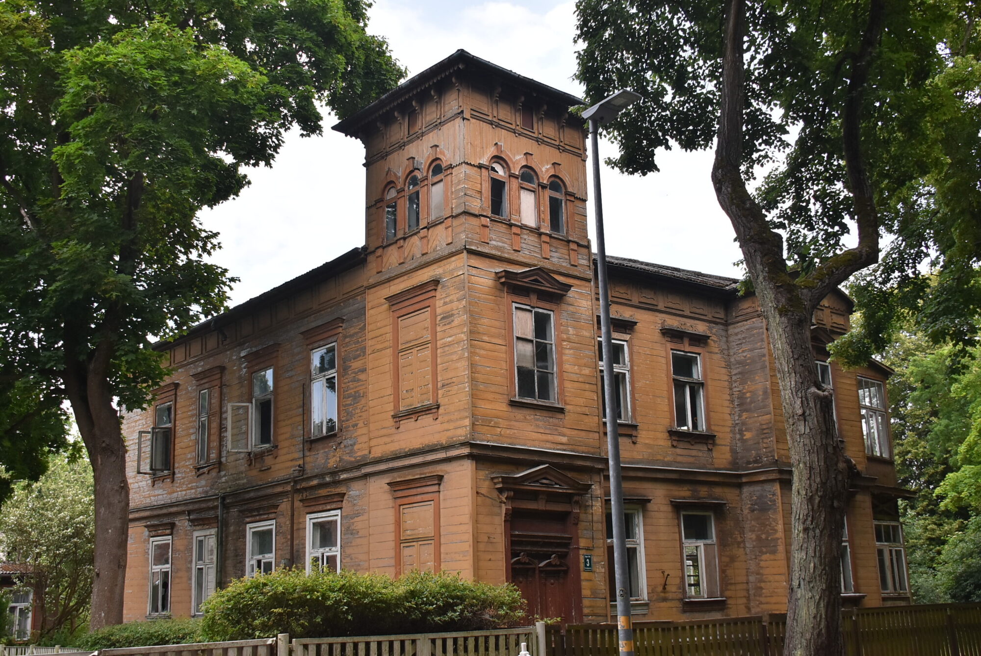 Liepu ielā atdzims vēl divi vēsturiski nami