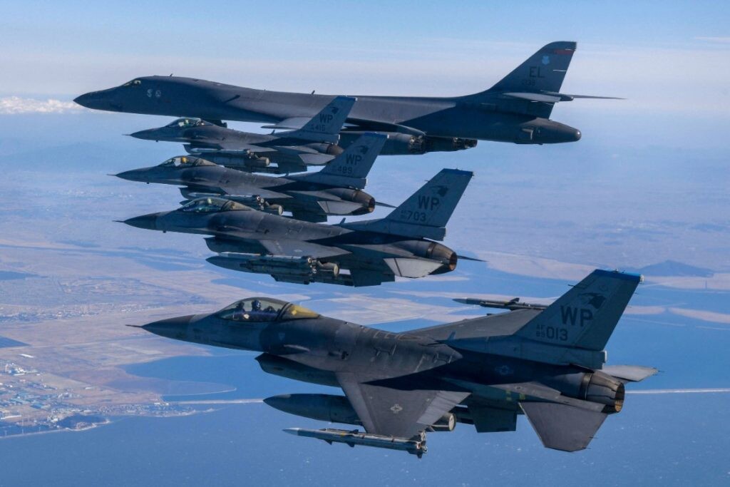 Krievijas aģenti Ukrainā meklējuši F-16 reaktīvos iznīcinātājus