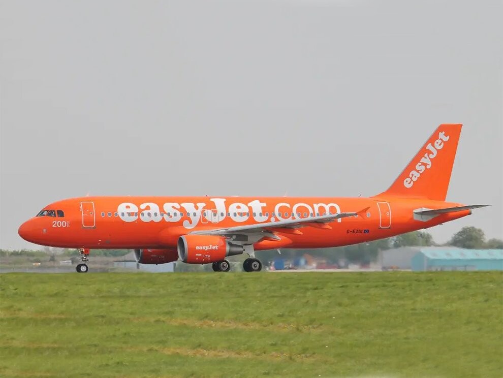 “easyJet” tiks pārdots ASV investoram “Apollo”