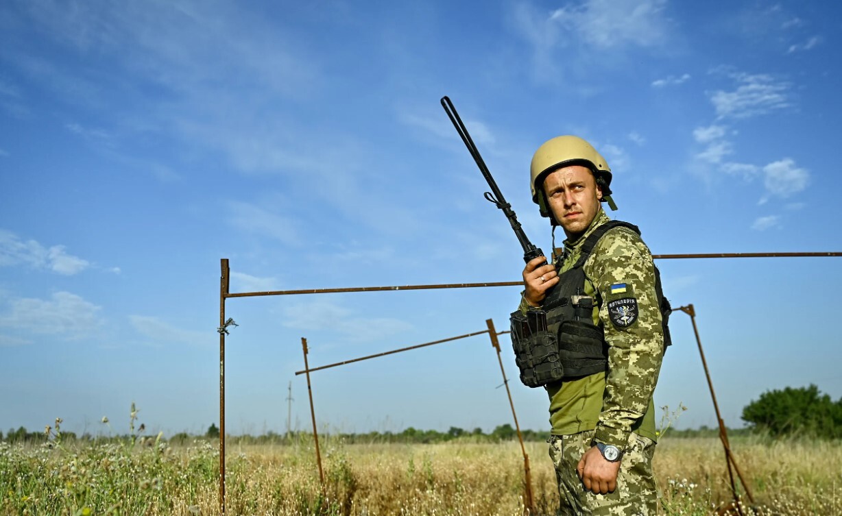 Ukraina notriekusi divas Krievijas raķetes un četrus trieciendronus
