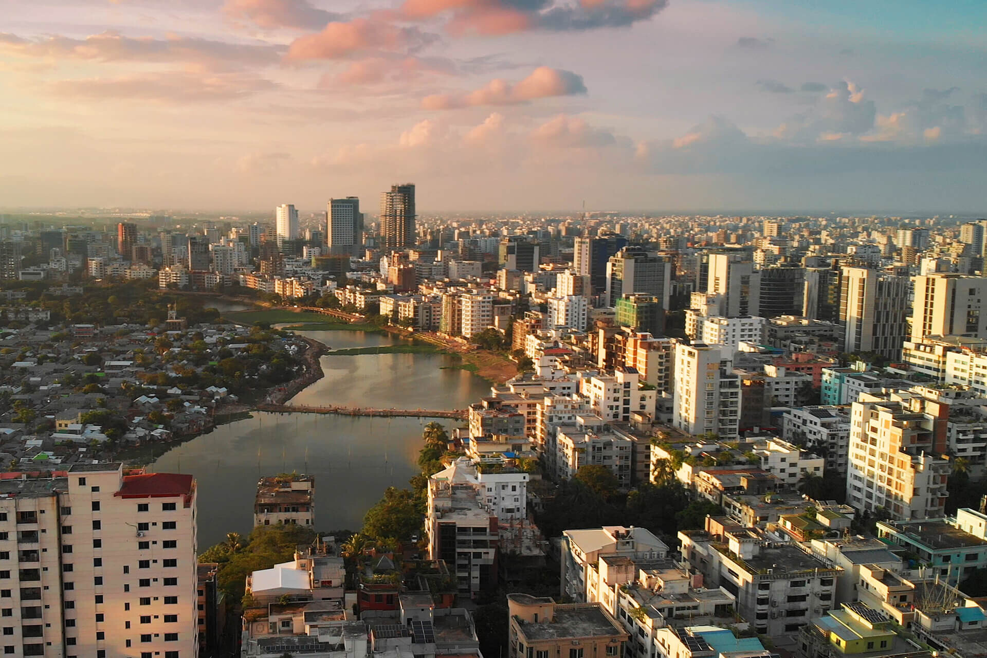 Ārlietu ministrija rekomendē neapmeklēt Bangladešu