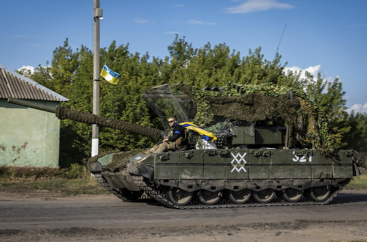 Ukraina aizsardzībai plāno tērēt 60% budžeta