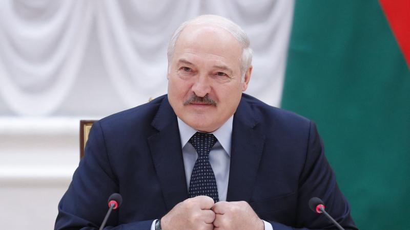 Lukašenko uzaicina 150 000 pakistāniešu viesstrādnieku