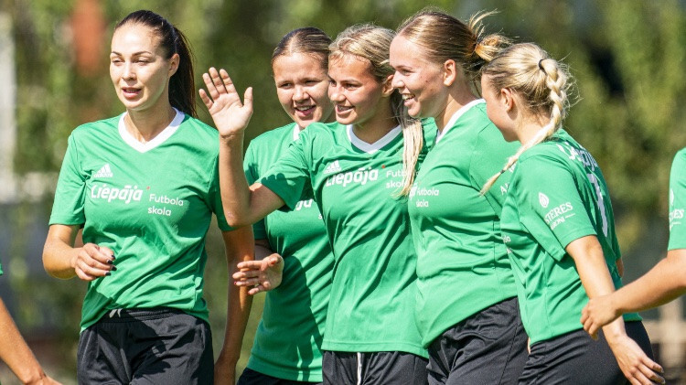 Liepājas futbolistēm uzvara Latvijas virslīgas mačā