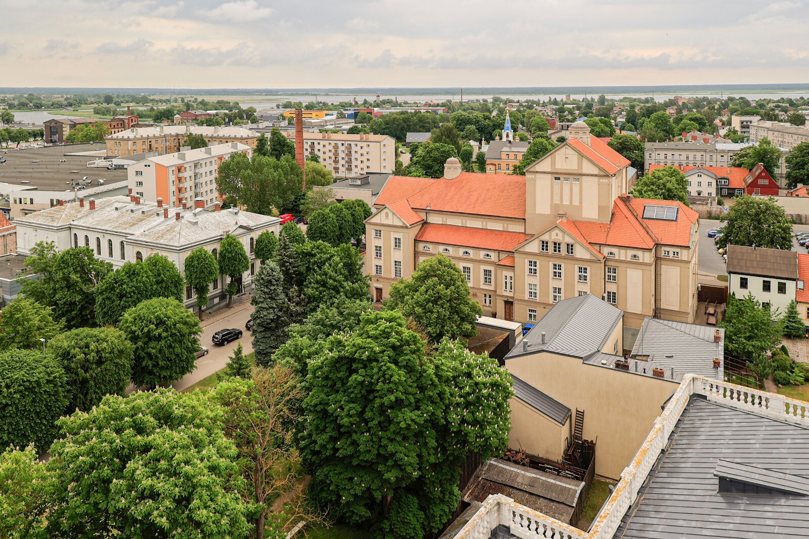 Varēs apskatīt teātra mazās zāles metus