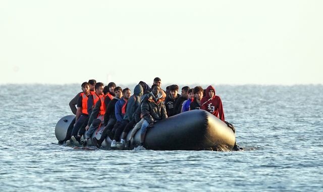 Pāri Lamanšam Lielbritānijā šogad ieradušies vairāk nekā 20 000 nelegālo imigrantu