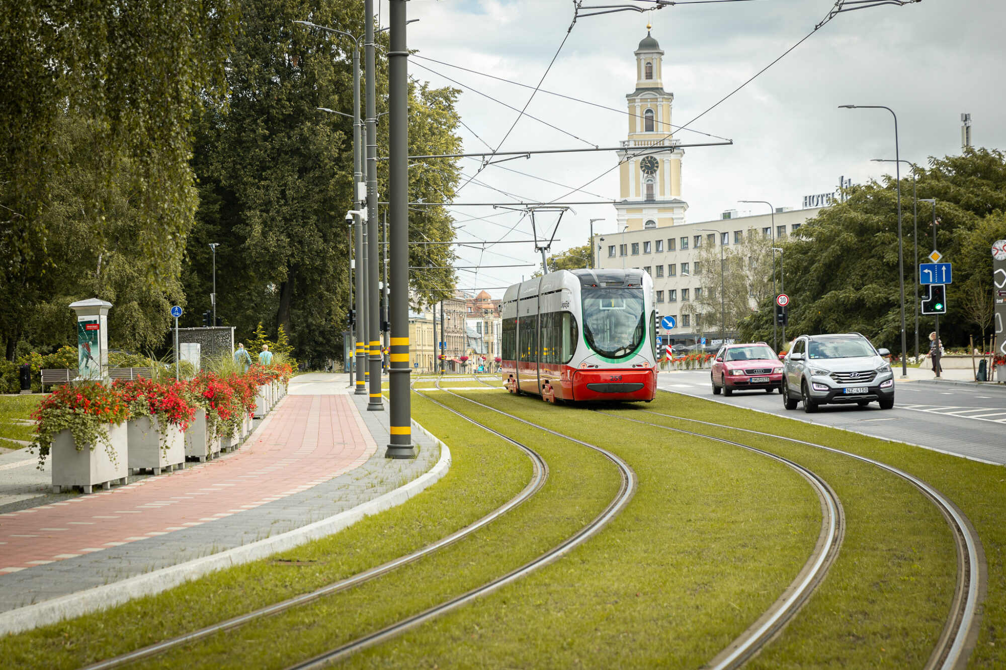 Pirmajā skolas dienā brauciens sabiedriskajā transportā būs bez maksas