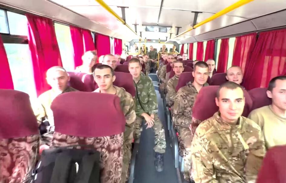 Ukraina un Krievija apmainās ar gūstekņiem