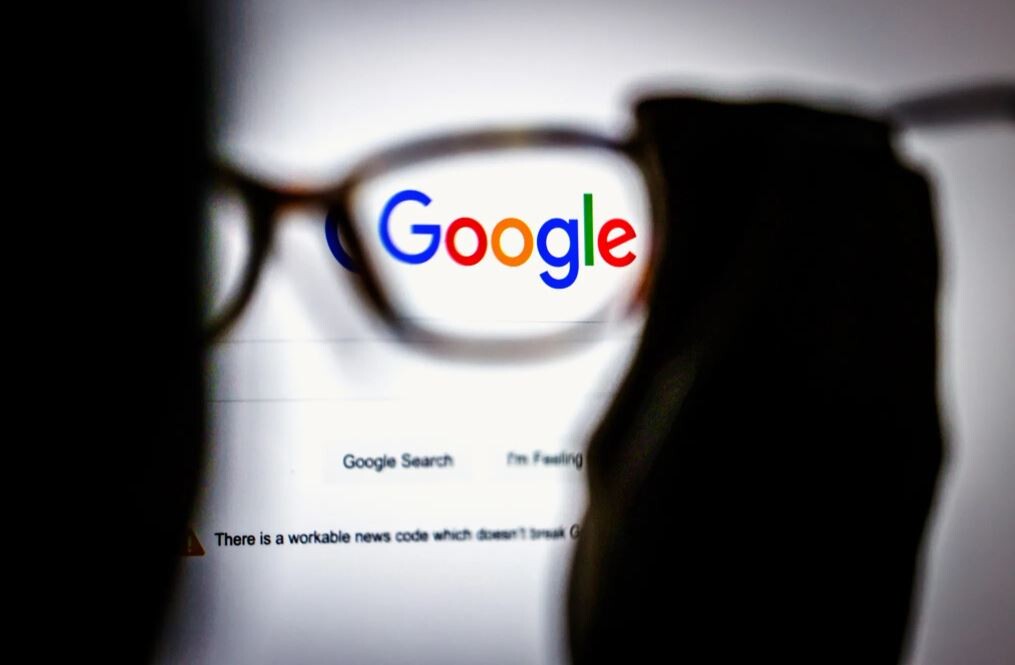 Tramps draud tiesāties ar “Google”