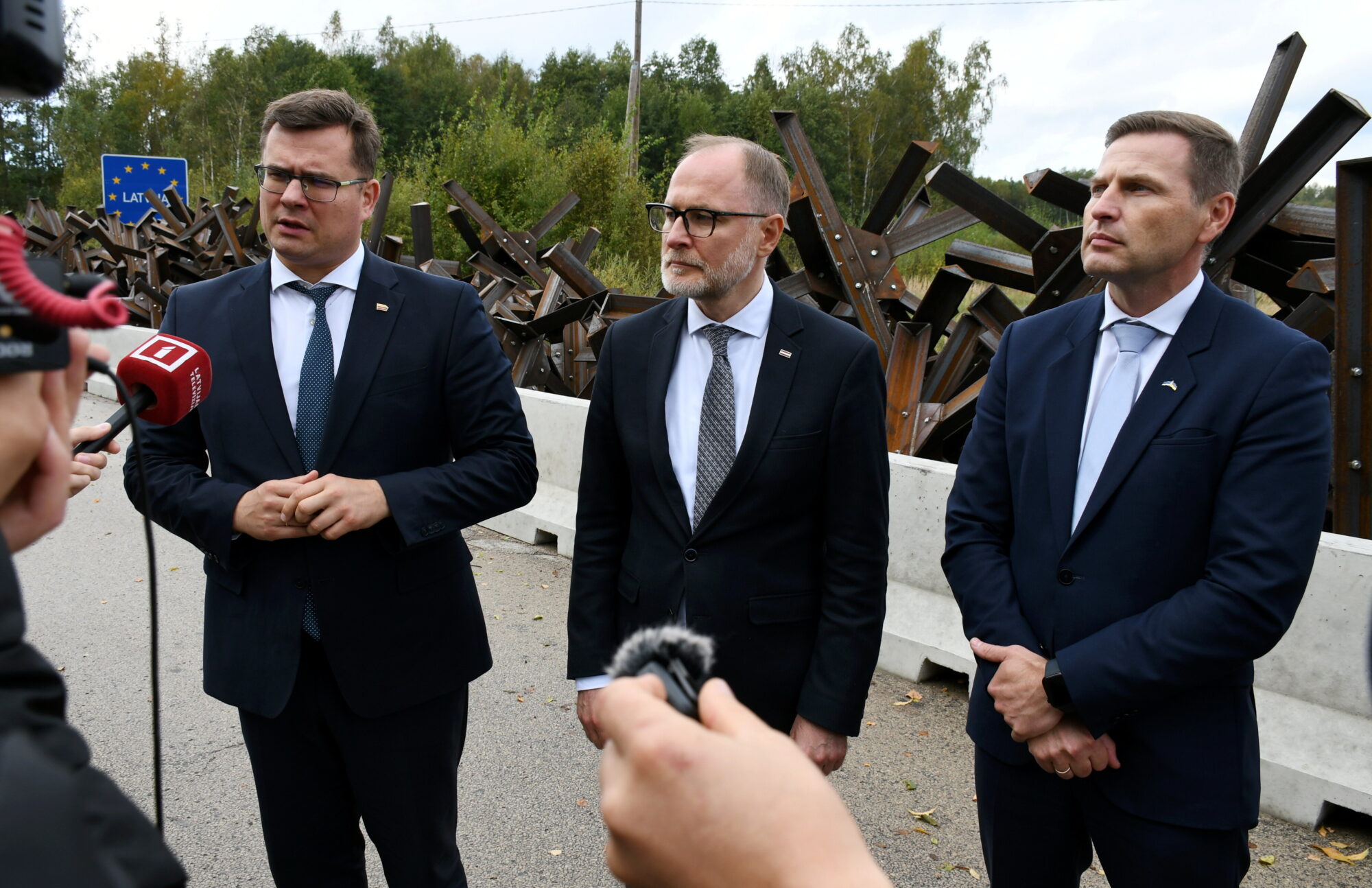 Nedēļas politikas apskats: Aizokeāna dūmi kūpa, kas tos dūmus kūpināj’?