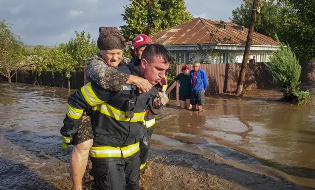 Rumānijas plūdos gājuši bojā četri cilvēki