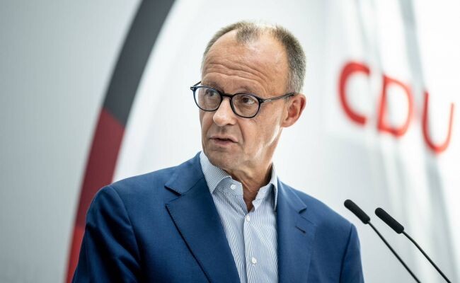 Mercs gatavs panākt imigrācijas reformu pat ar AfD atbalstu