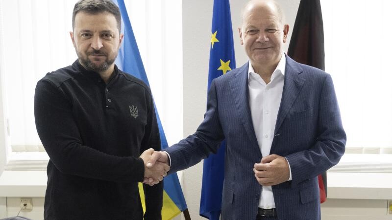 Vācija plāno papildu 400 miljonu eiro militāro palīdzību Ukrainai