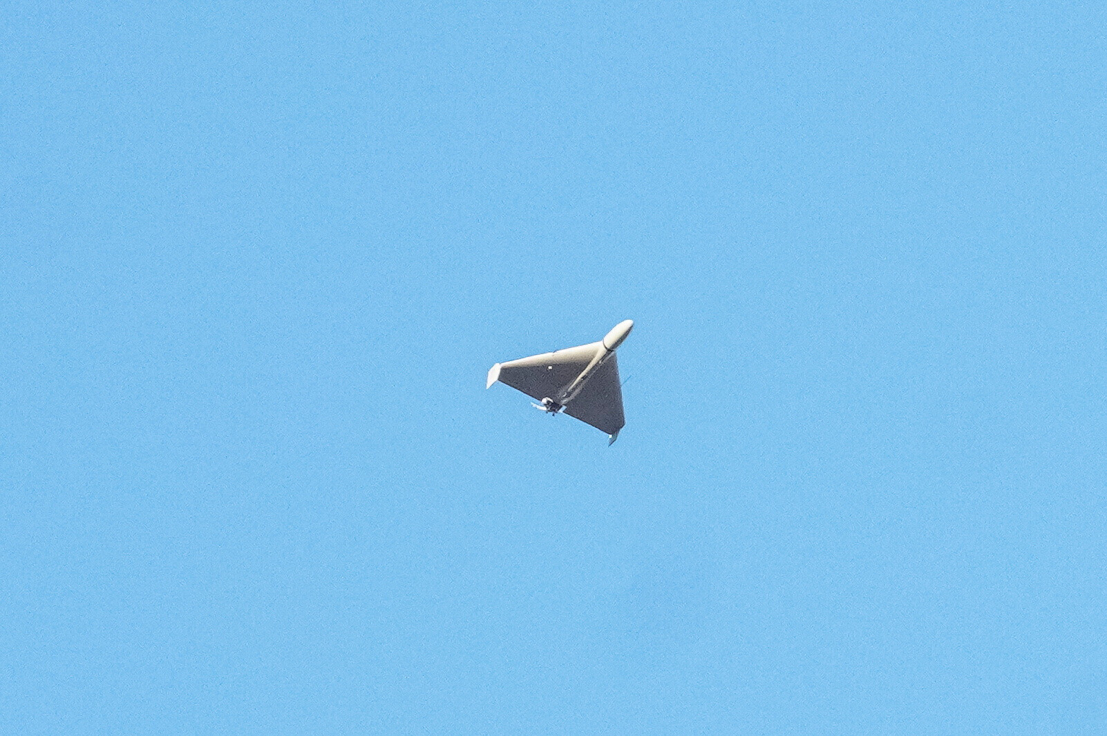 Vācijas karakuģis Libānas piekrastē notriecis dronu