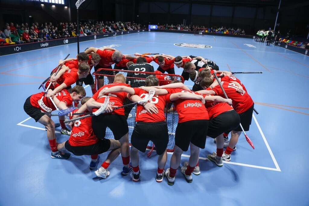 Florbola virslīgā “Kurši” uzņems čempionus “FS Masters/Ulbroka”