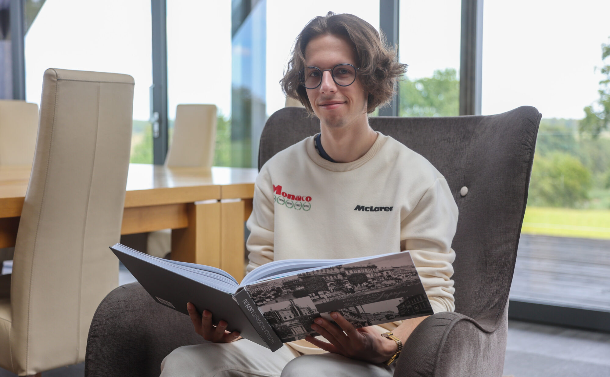 Kristofers Knapšis: “Jaunieši tagad vairāk zina, ko viņi grib”