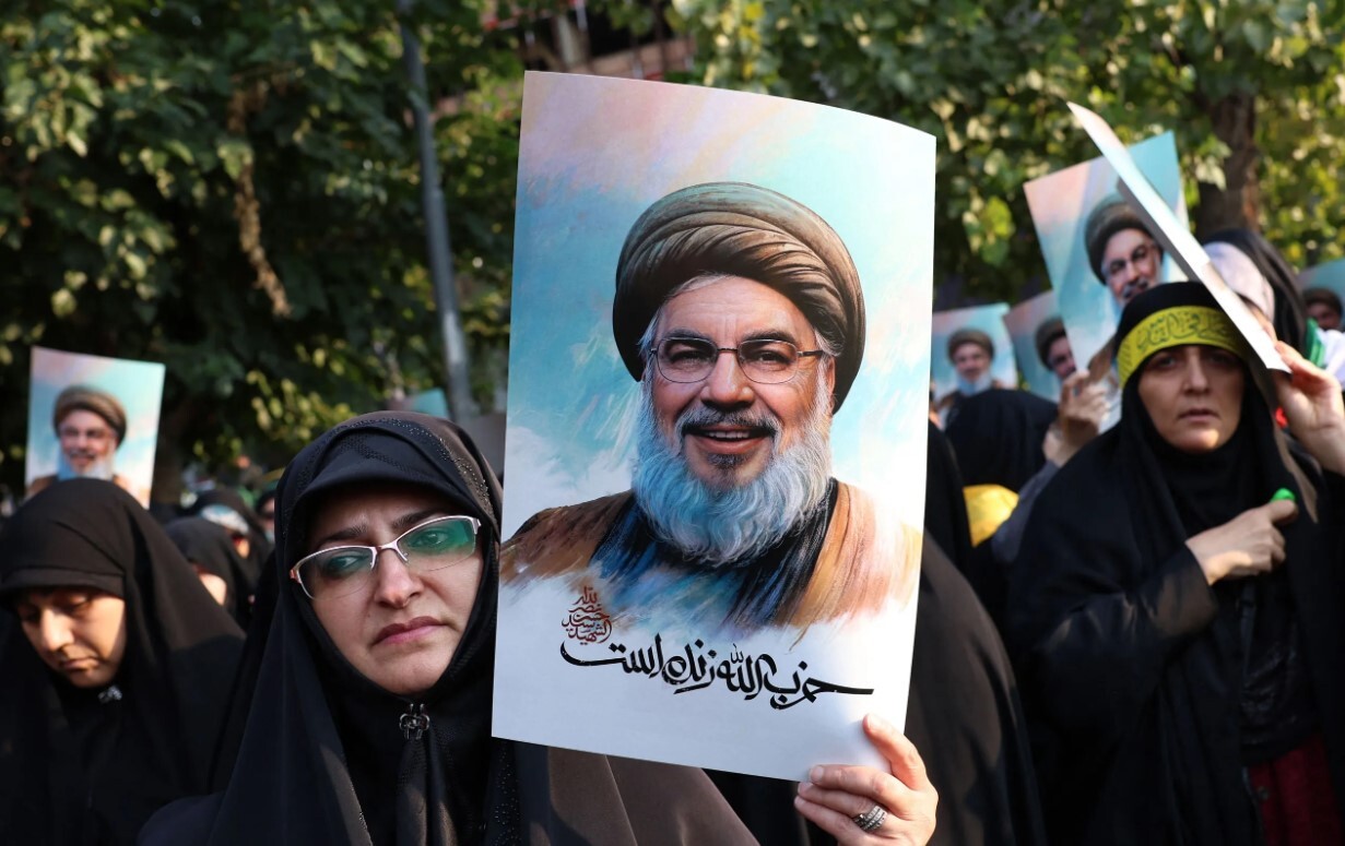 Desmitiem tūkstoši cilvēku apmeklē “Hizbollah” līdera Nasrallas bēres