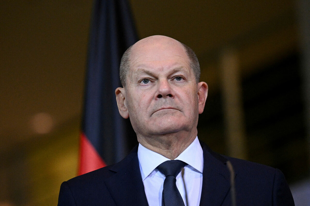 Šolcam bijusi telefonsaruna ar Putinu