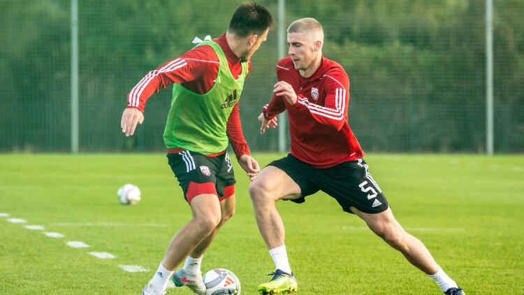Latvijas futbolisti UEFA Nāciju līgas mačā savā laukumā tiksies ar Ziemeļmaķedoniju