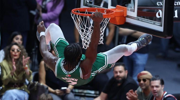 Video: “Celtics” basketbolisti arī otrajā pirmssezonas pārbaudes spēlē Abū Dabī uzvar “Nuggets”