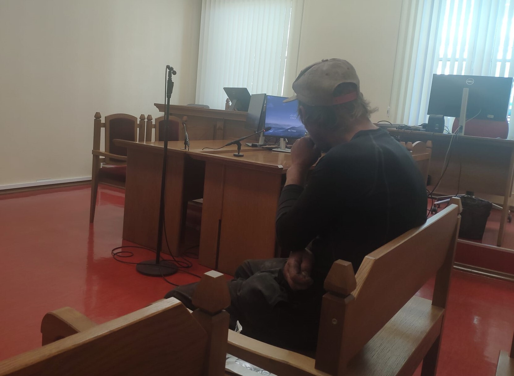 Vīrietim par suņa nogalināšanu, to seksuāli izmantojot, tiesa Liepājā piespriež pusgadu cietumā