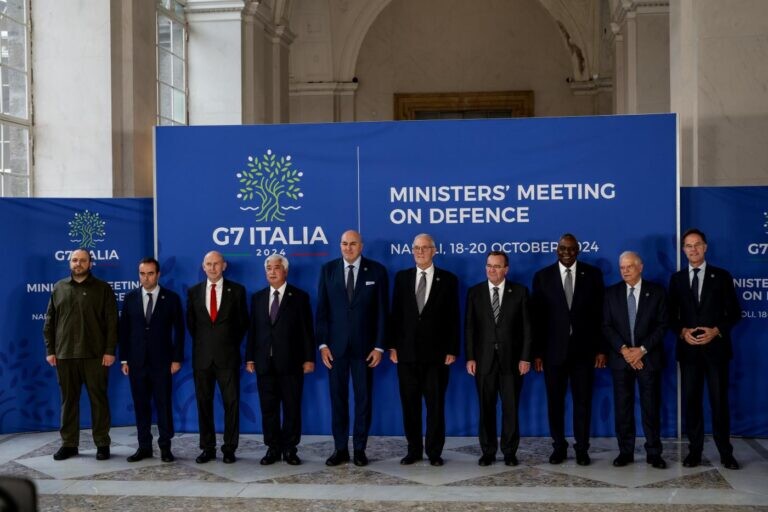 G7 aizsardzības ministri pauž “neatslābstošu atbalstu” Ukrainai