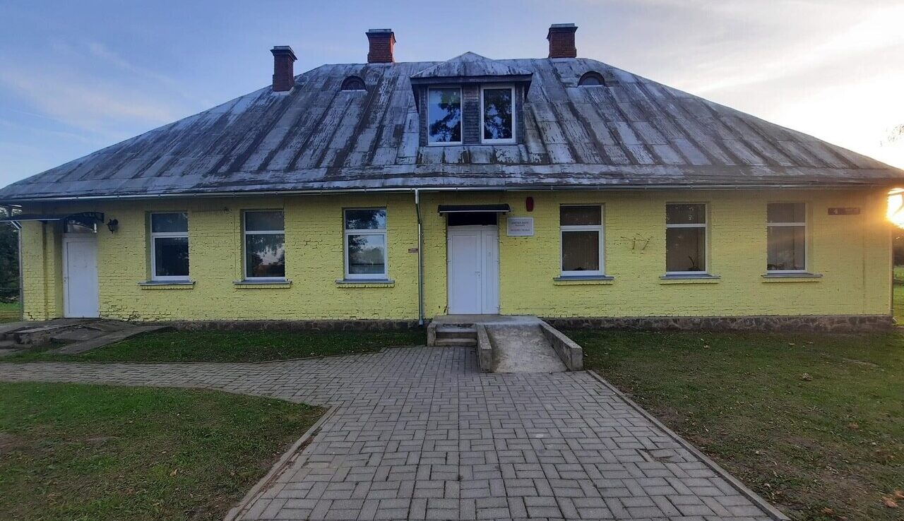 Latgale: Uzlaboja Rudzātu ambulances ēku