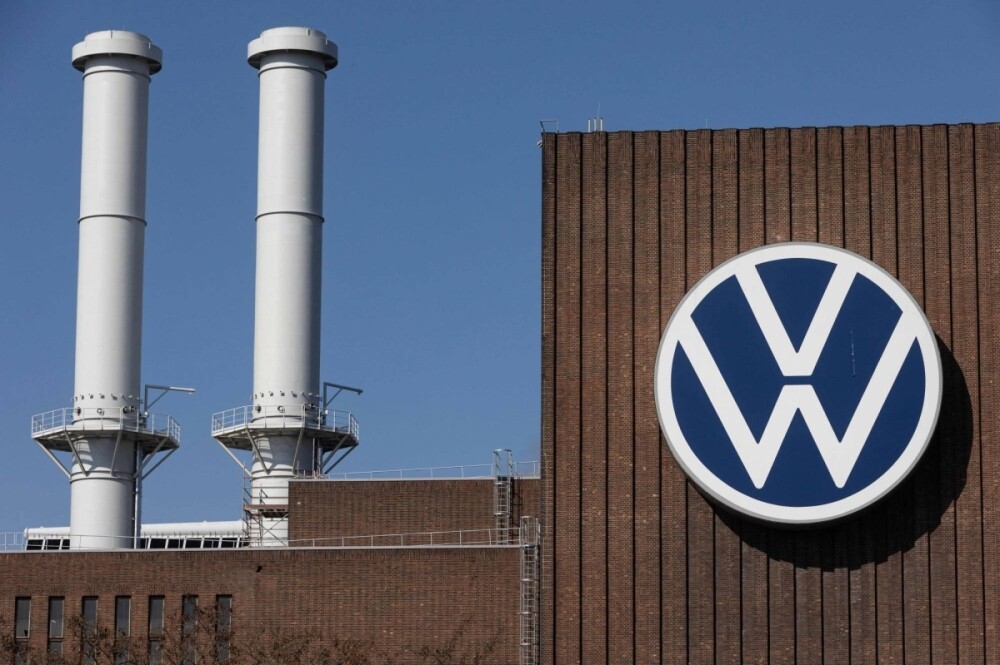 “Volkswagen” Vācijā slēgs vismaz trīs ražotnes un likvidēs desmitiem tūkstošu darbavietu