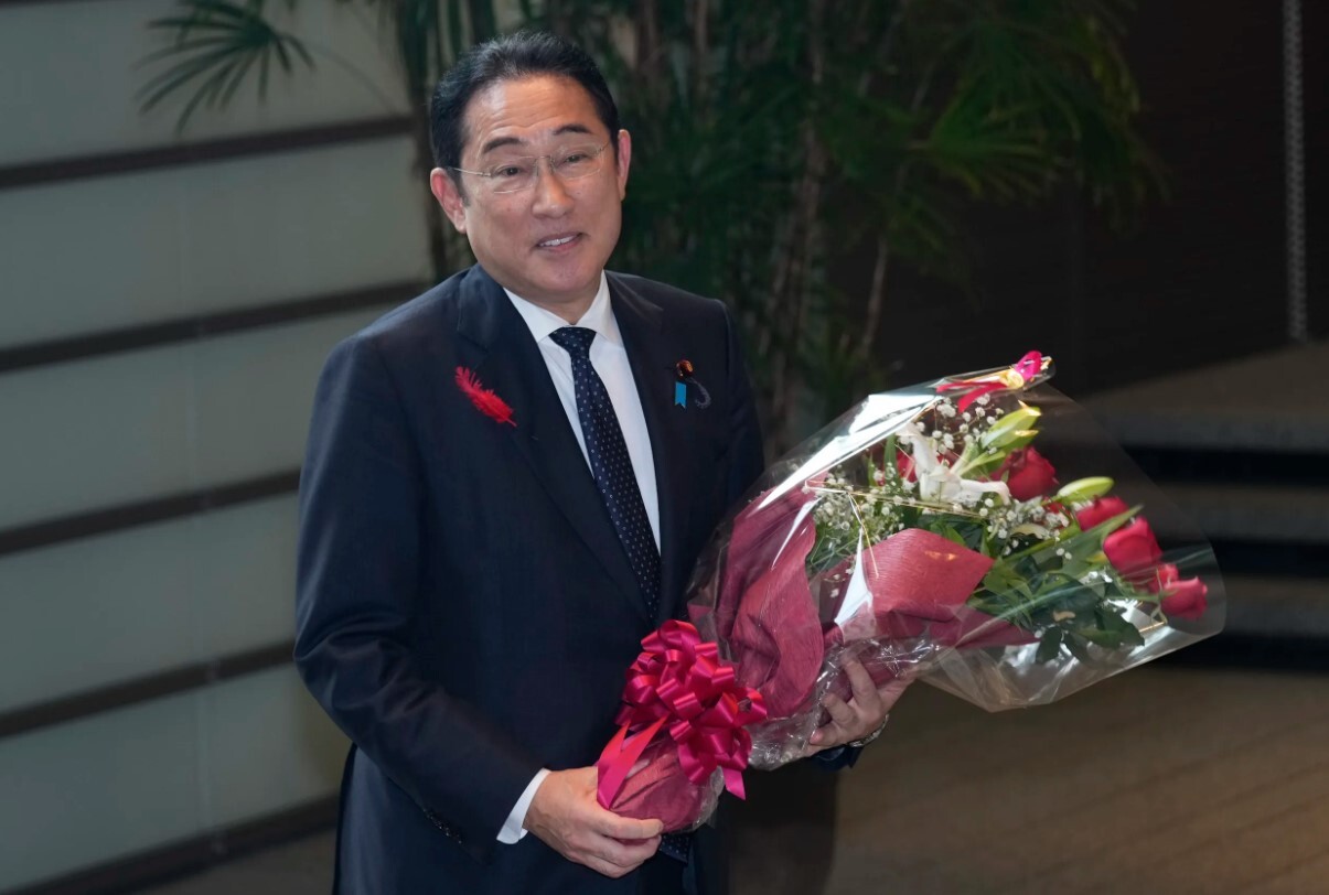Japānas premjers atkāpies no amata