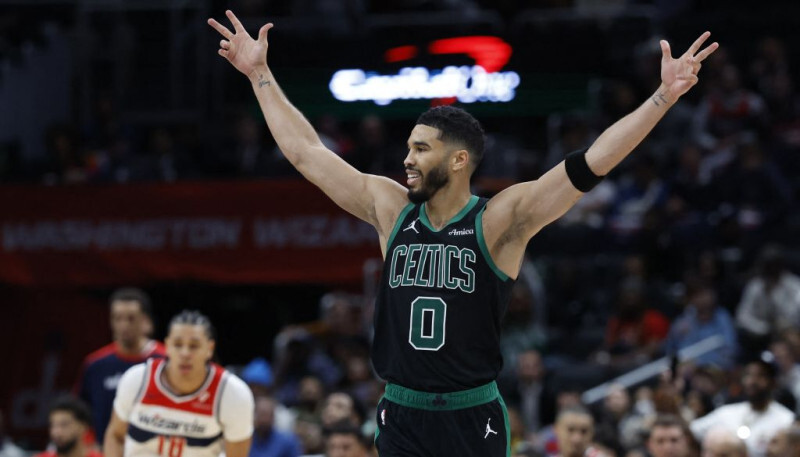 Video: “Celtics” sezonas otrajā spēlē uzvar “Wizards”