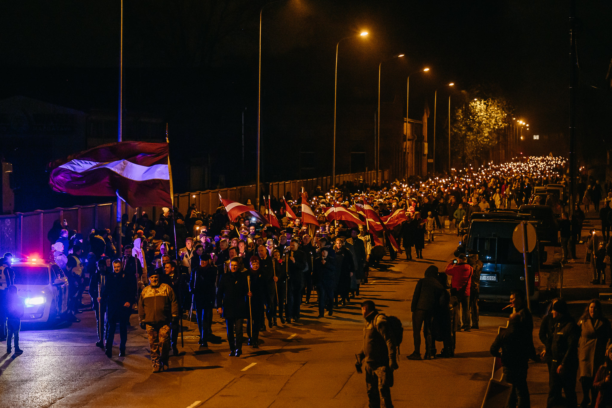 Pirmdien norisināsies Lāčplēša dienas koncerts un lāpu gājiens. Norises vietās paredzēti satiksmes ierobežojumi