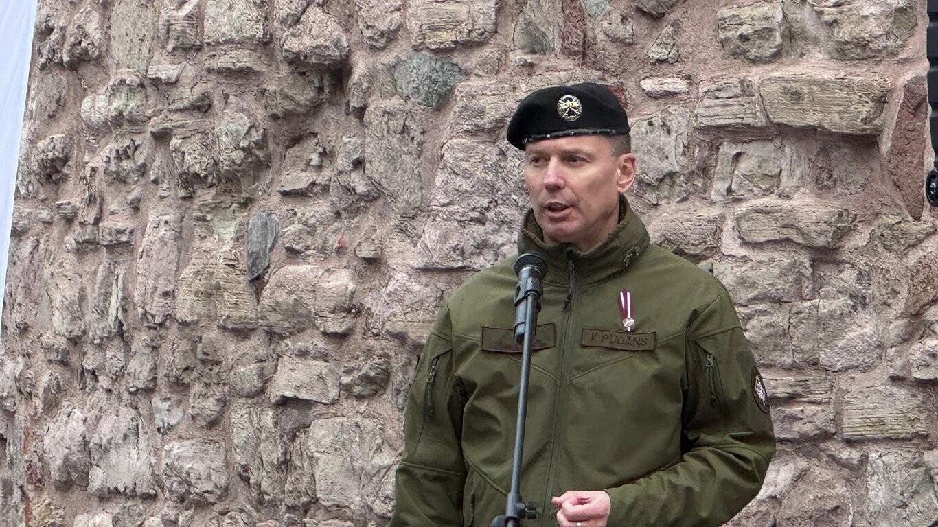 Nacionālo bruņoto spēku komandiera amatam virza Pudānu
