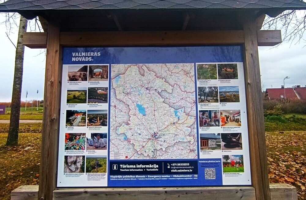 Vidzeme: Valmieras novadā atjauno tūrisma informācijas stendus