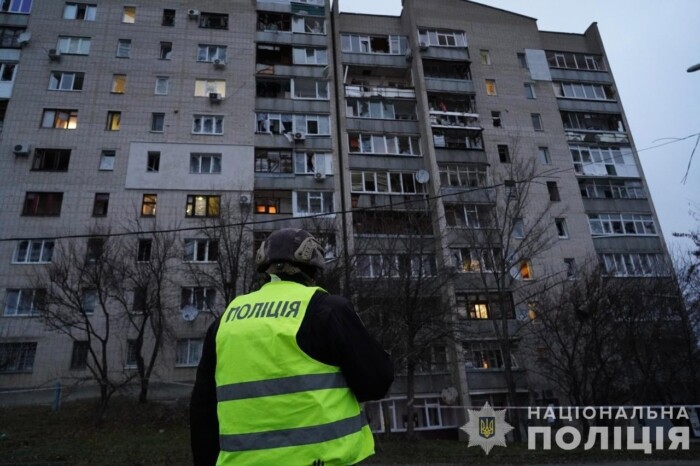 Krievijas dronu uzbrukumā dzīvojamo ēku rajonam Sumos divi nogalinātie