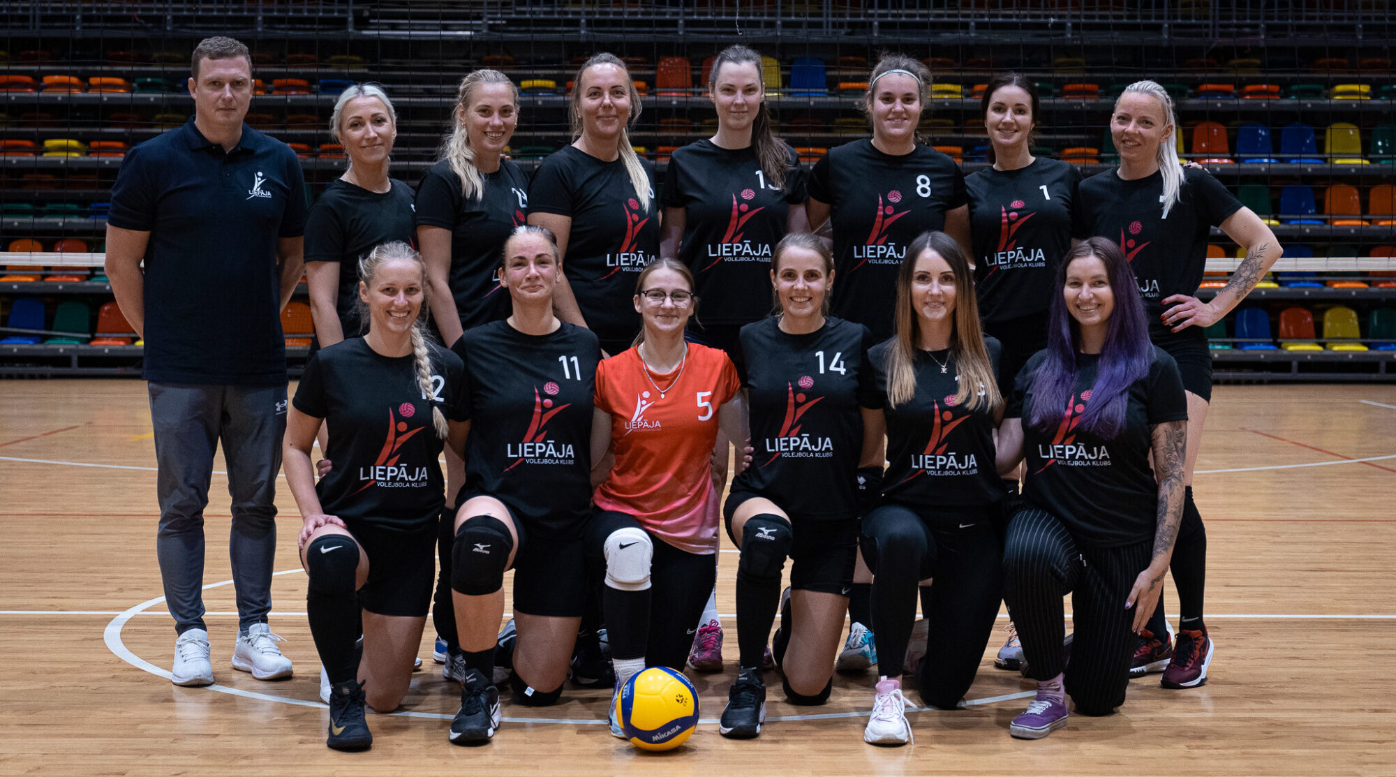 Foto: Volejbola klubs “Liepāja” gūst divas uzvaras mājas spēlēs