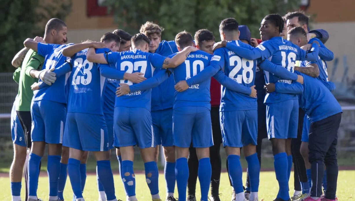 Berlīnes policija izmeklē antisemītisku uzbrukumu ebreju jauniešu futbola komandai