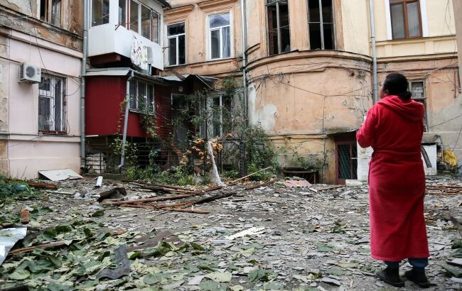 Krievijas raķešu triecienā Odesā desmit nogalinātie