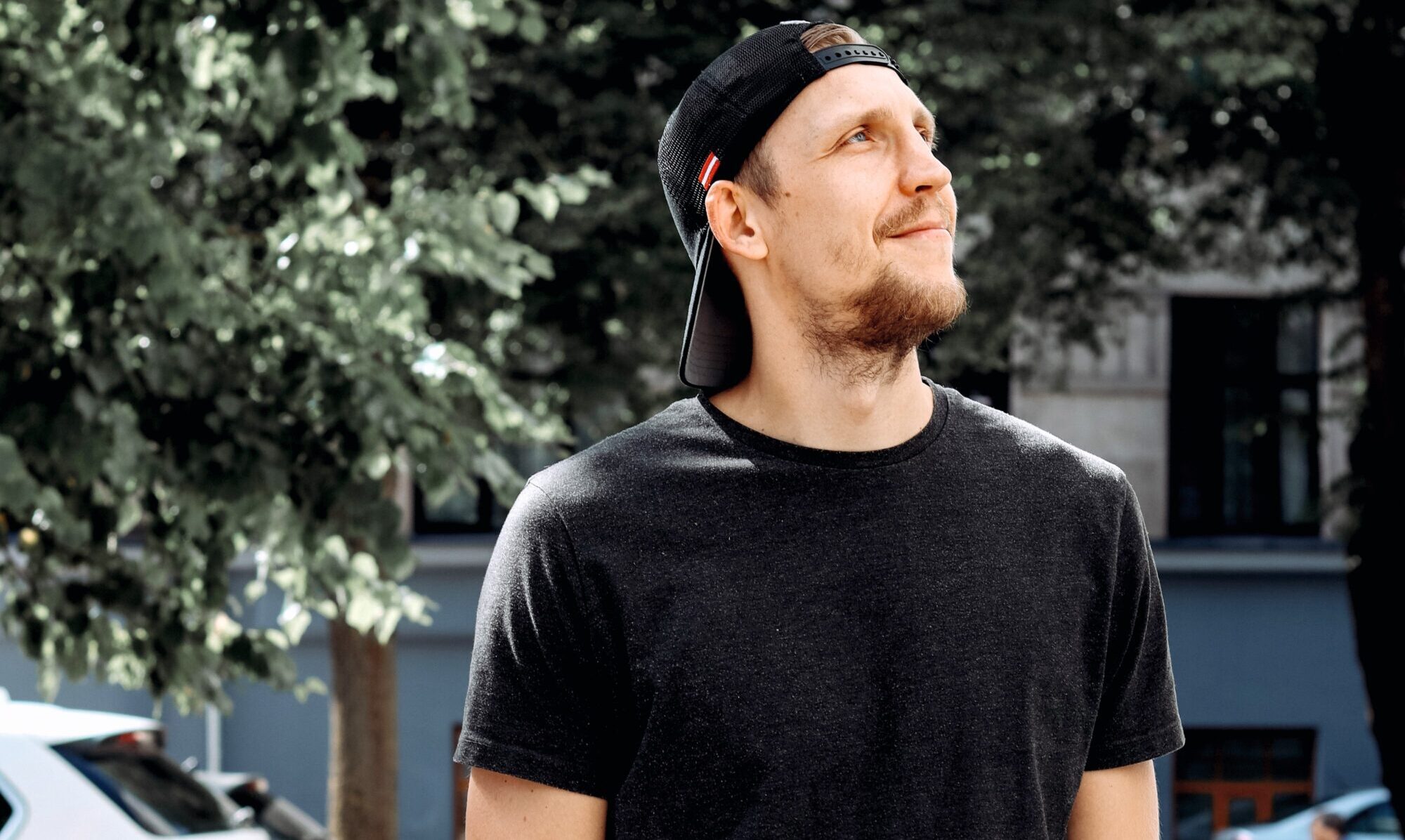 Latvijas izlases basketbolista Mareka Mejera stāsts sākās uz Vītolu ielas šķūnīšu jumtiem