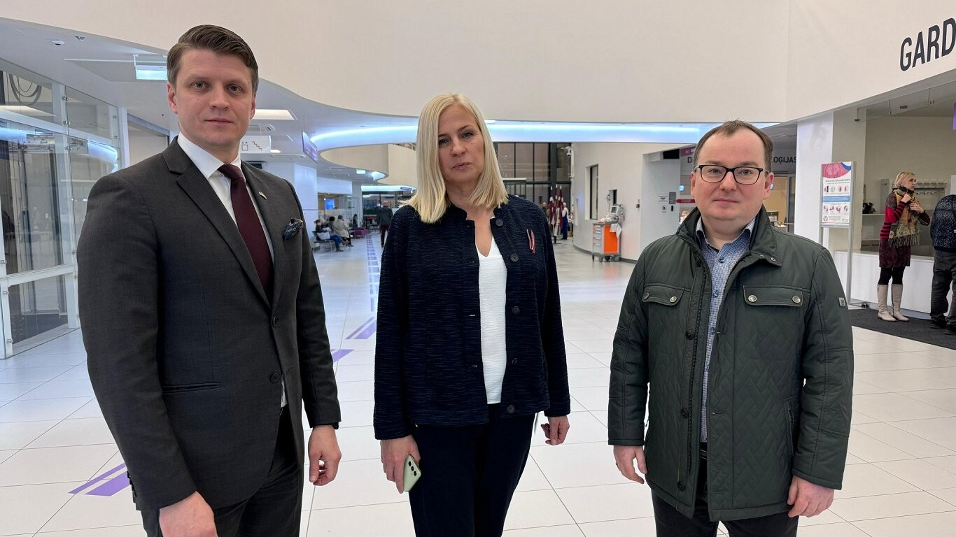 Vidzis turpinās vadīt arī Stradiņa slimnīcas pastāvīgo valdi