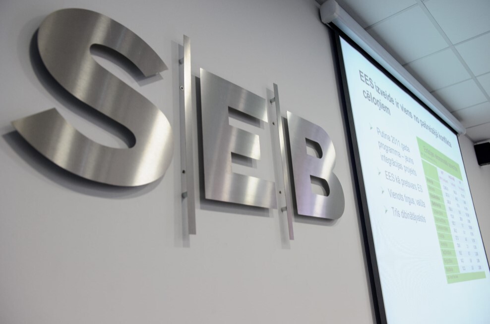 Sestdien vairākas stundas nestrādāja “SEB bankas” internetbanka un mobilā lietotne
