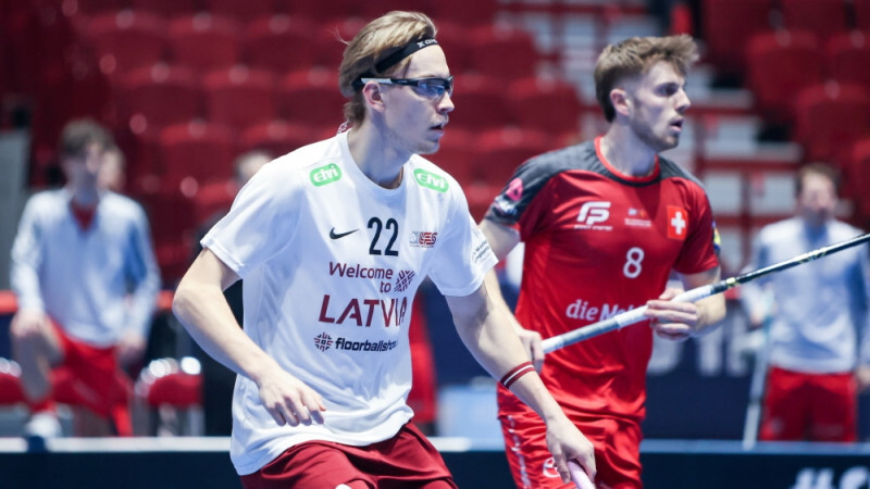 Latvijas florbolisti pirmo reizi iekļūst pasaules čempionāta pusfinālā