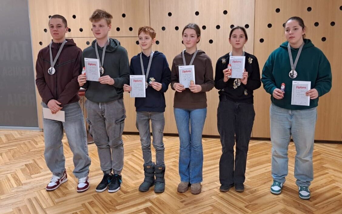 Šahisti aizvada sacensības Liepājā
