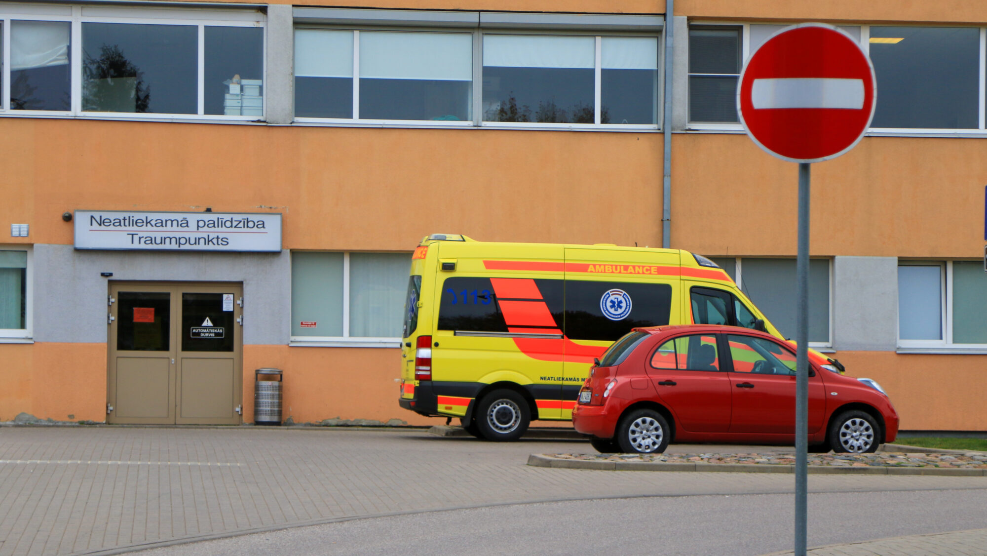 Ārstu konsultatīvais tālrunis nomierina, uzmundrina, bet pats galvenais – sniedz padomus