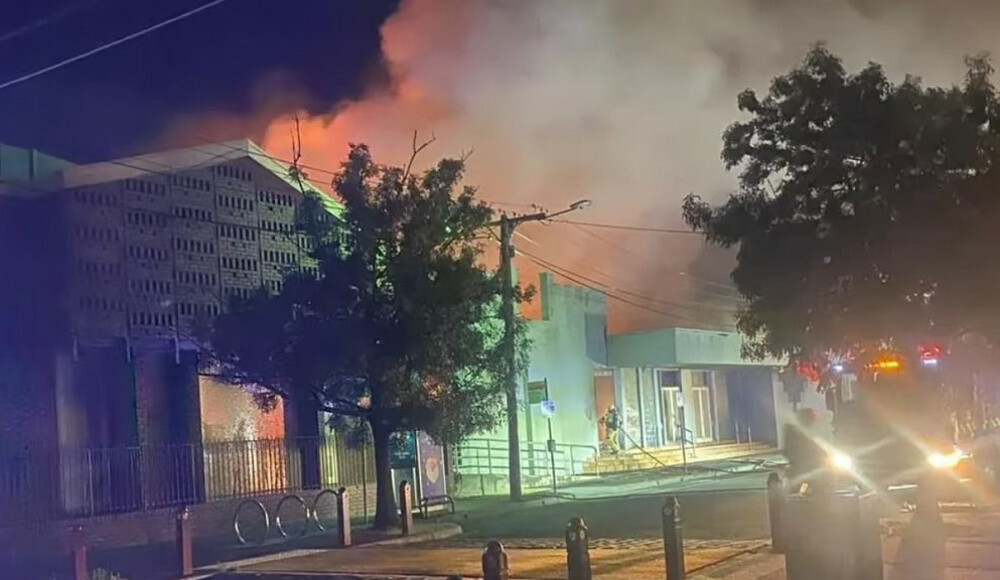 Melburnā aizdedzināta sinagoga