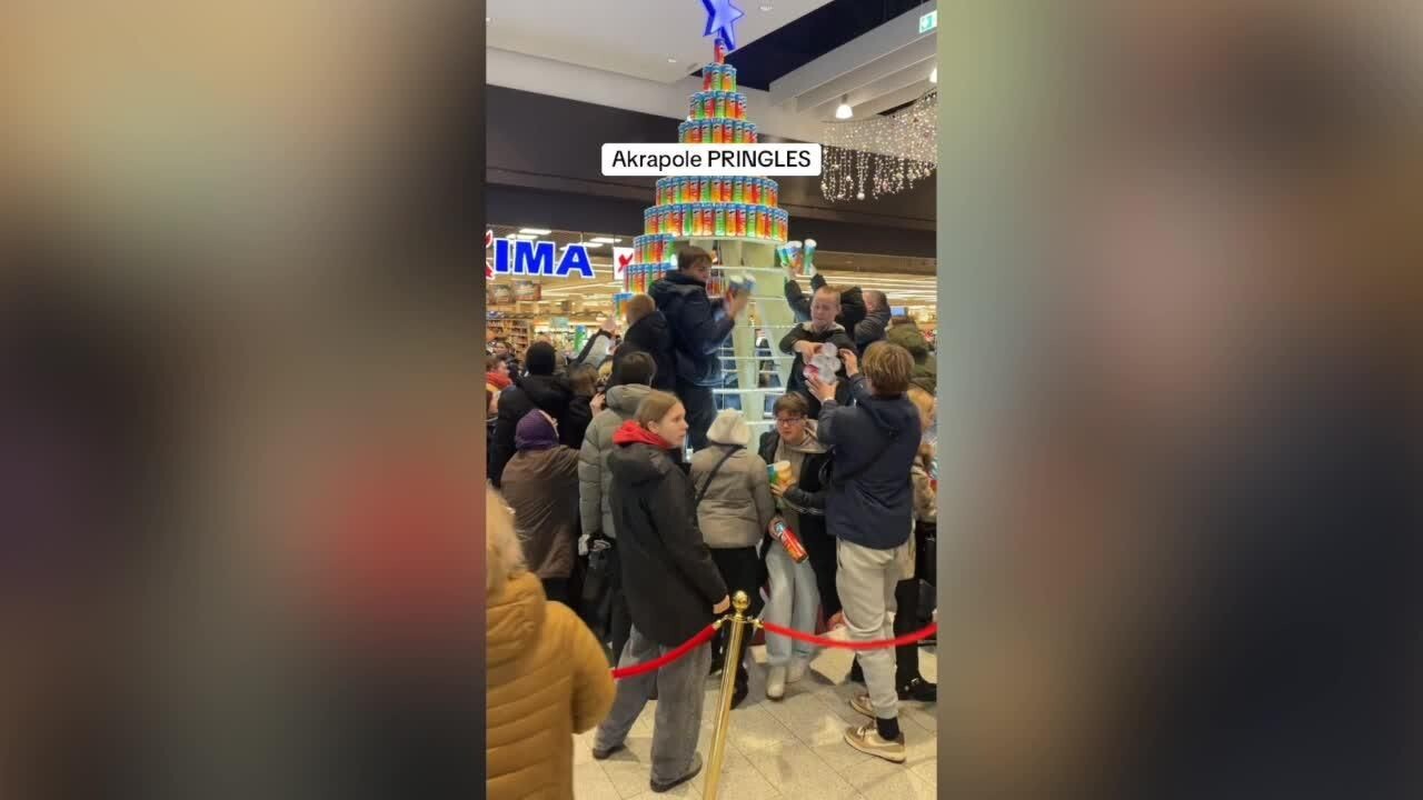 “Akropole Rīga” nevērsīsies policijā saistībā ar Ziemassvētku egles apzagšanu