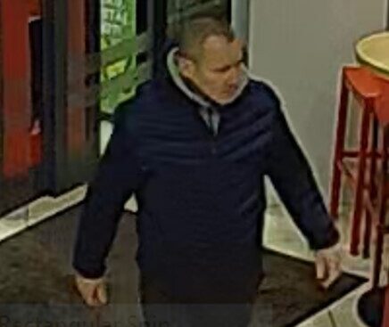 Policija Liepājā skaidro vīrieša identitāti
