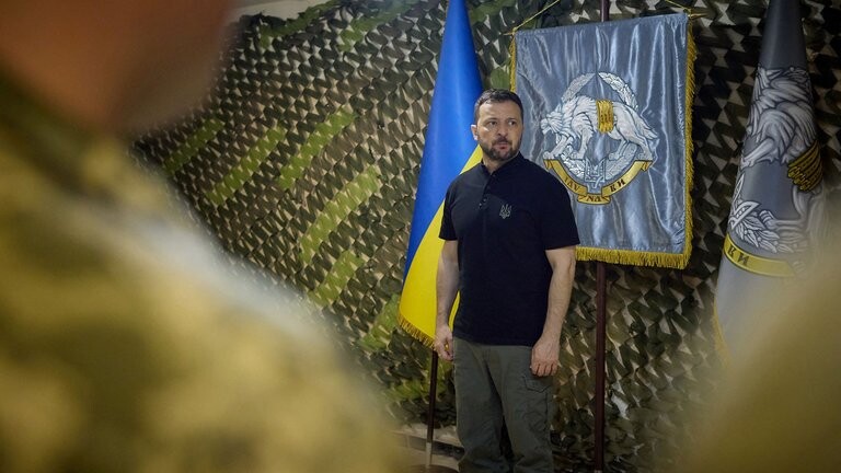 Zelenskis: Ukraina veiksmīgi izmēģina tāla darbības rādiusa raķetes