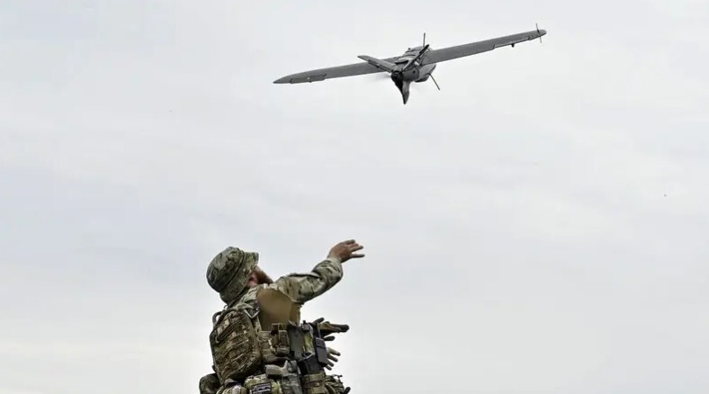 Ukraiņi notriekuši 52 krievu dronus