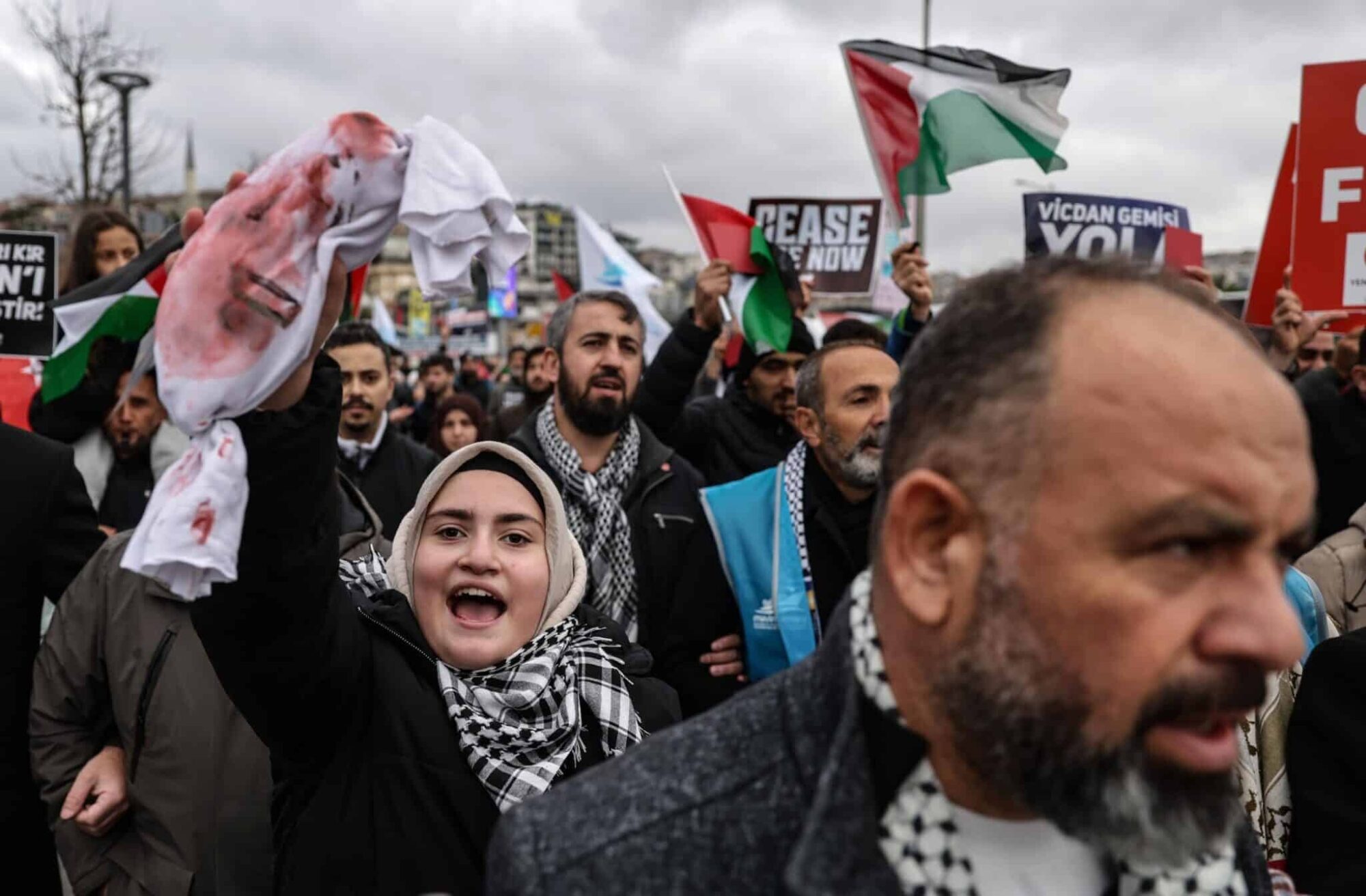 “Hamās” un “Fatah” gatavi veidot komiteju kopīgai Gazas joslas pārvaldei pēc kara